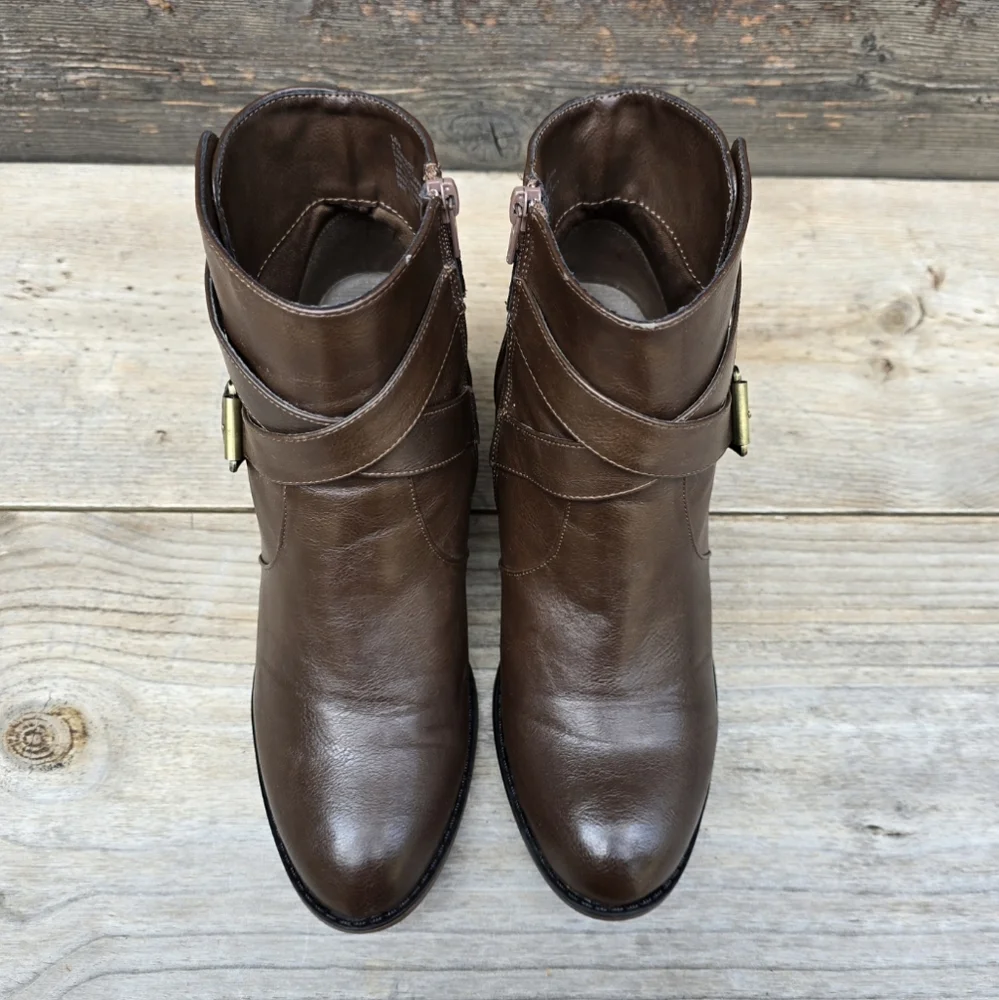 Nine West Dont Do It Y2K Western Boho Revival Harness Block Heel Bootie 8M